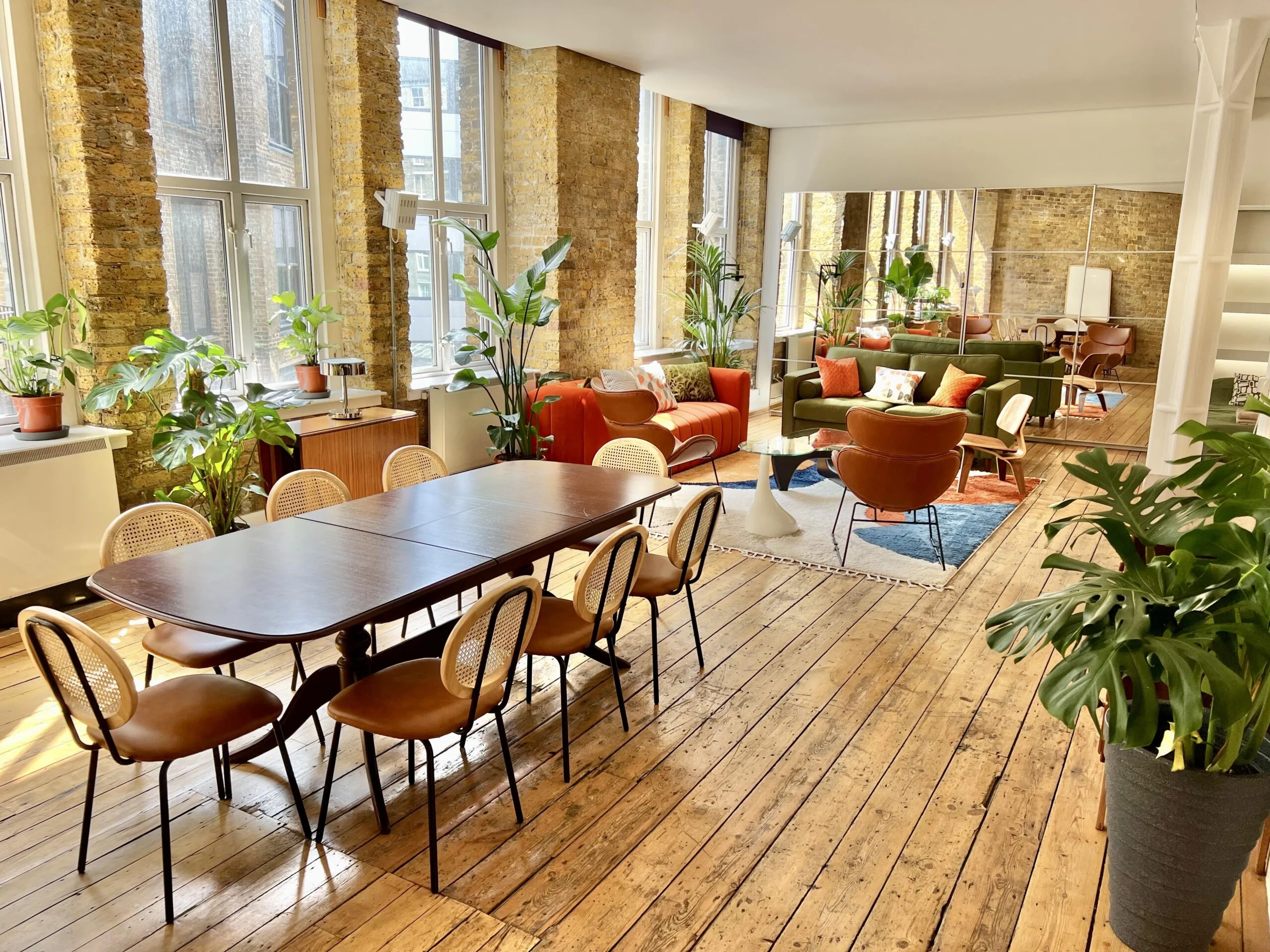 Retro venues in London
