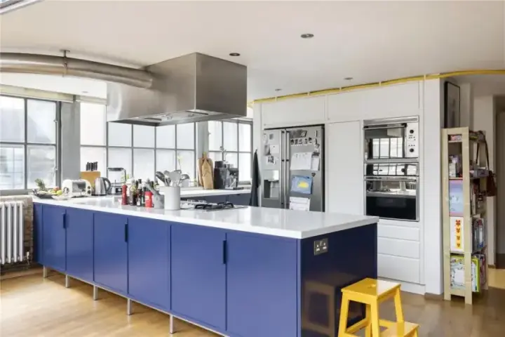 Image 7