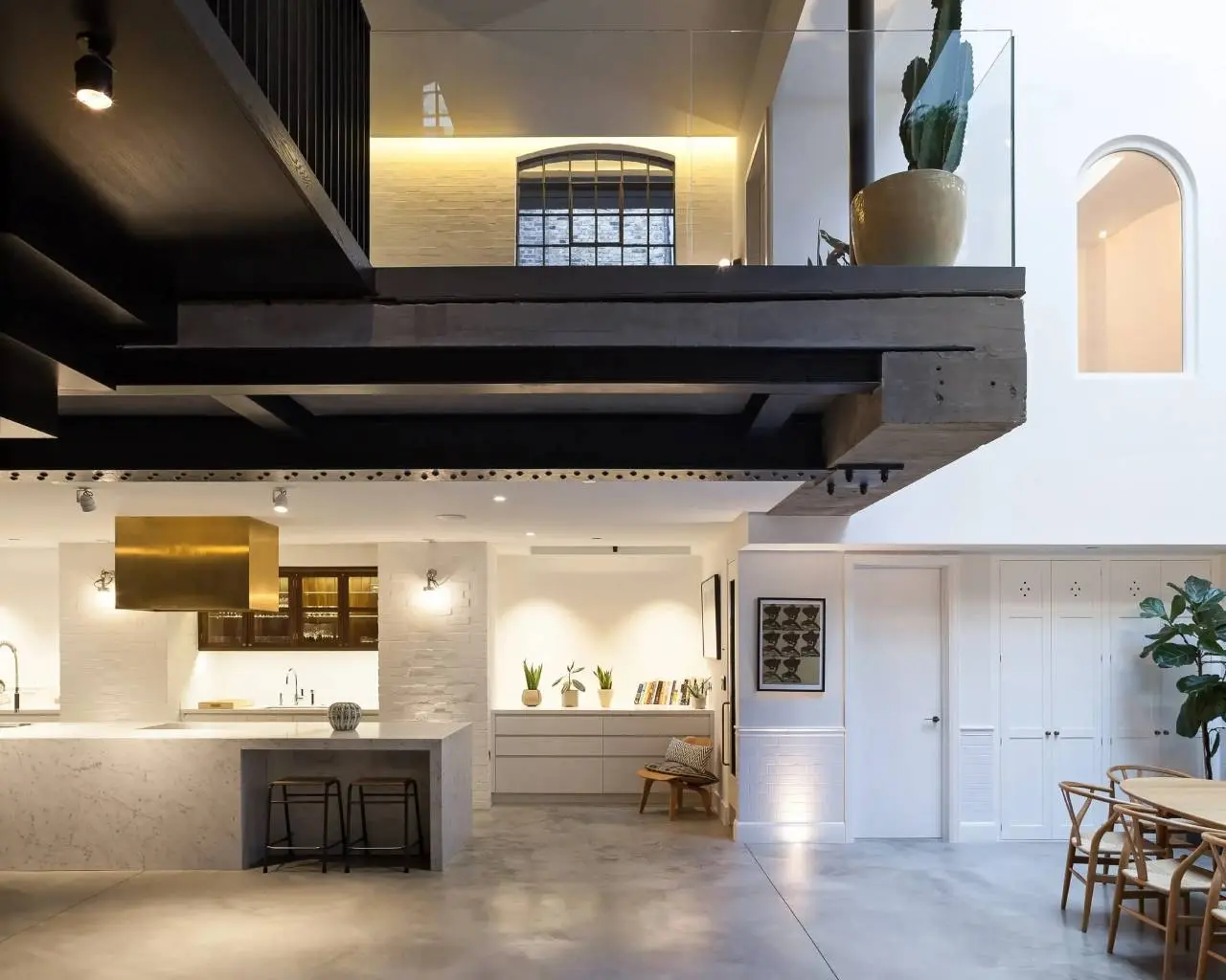 1900s Brewery Cooperage Loft in Clerkenwell