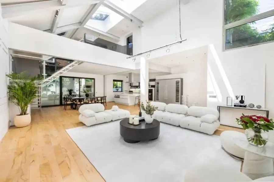 Kensington Studio W8 in West London