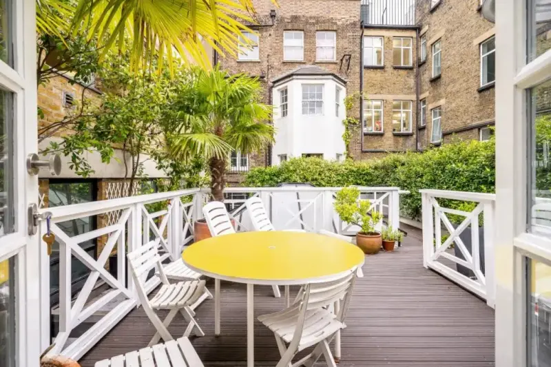 Oxford Street Mews House in Soho